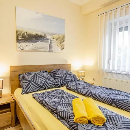Luxurious Apt With Terrace, Garden Activities, Bbq * Siofok